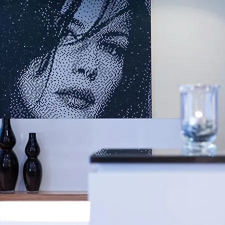 Hotel Leonardo Boutique Rigihof 4*