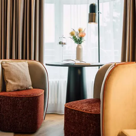 Hotel Leonardo Boutique Rigihof 4*